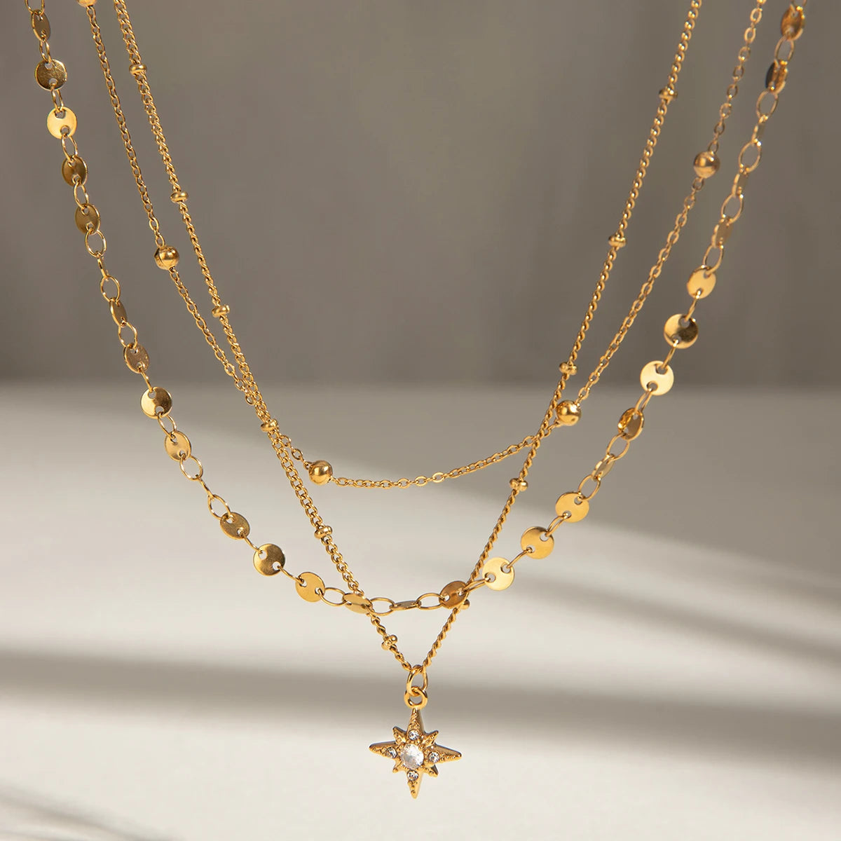 Minimalist 18K Gold Plated Stainless Steel Twists Smooth Face Interlocking Double Layer Necklace Women Attractive Jewelry